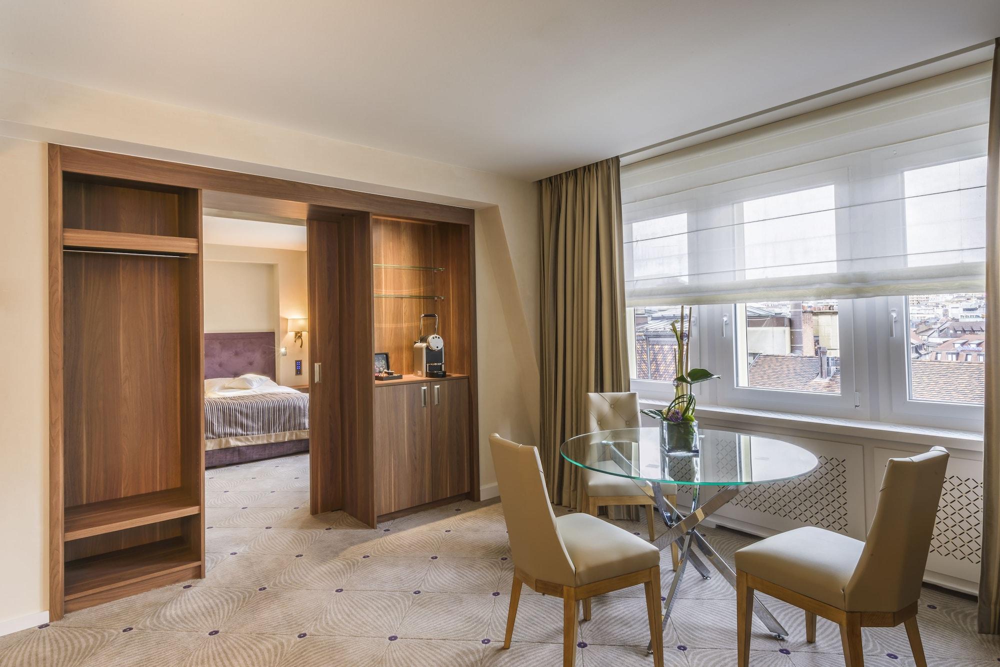 Lausanne Palace Bagian luar foto Suite
