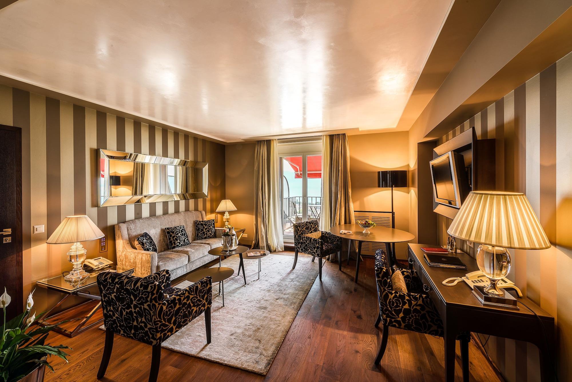 Lausanne Palace Bagian luar foto Suite