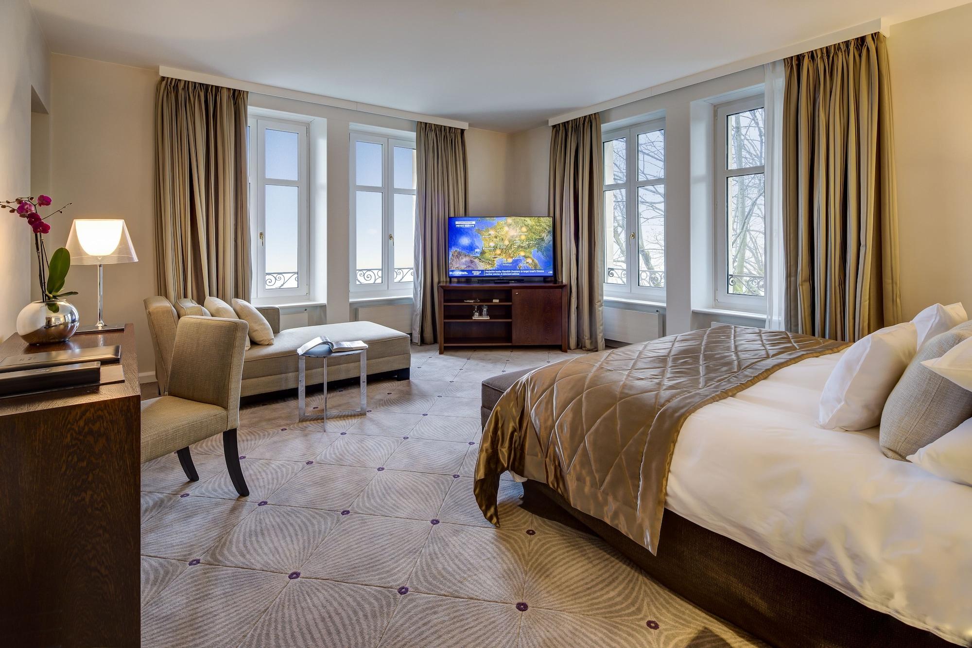 Lausanne Palace Bagian luar foto