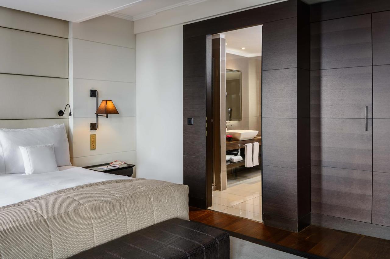 Lausanne Palace Bagian luar foto A room at the Mandarin Oriental, London