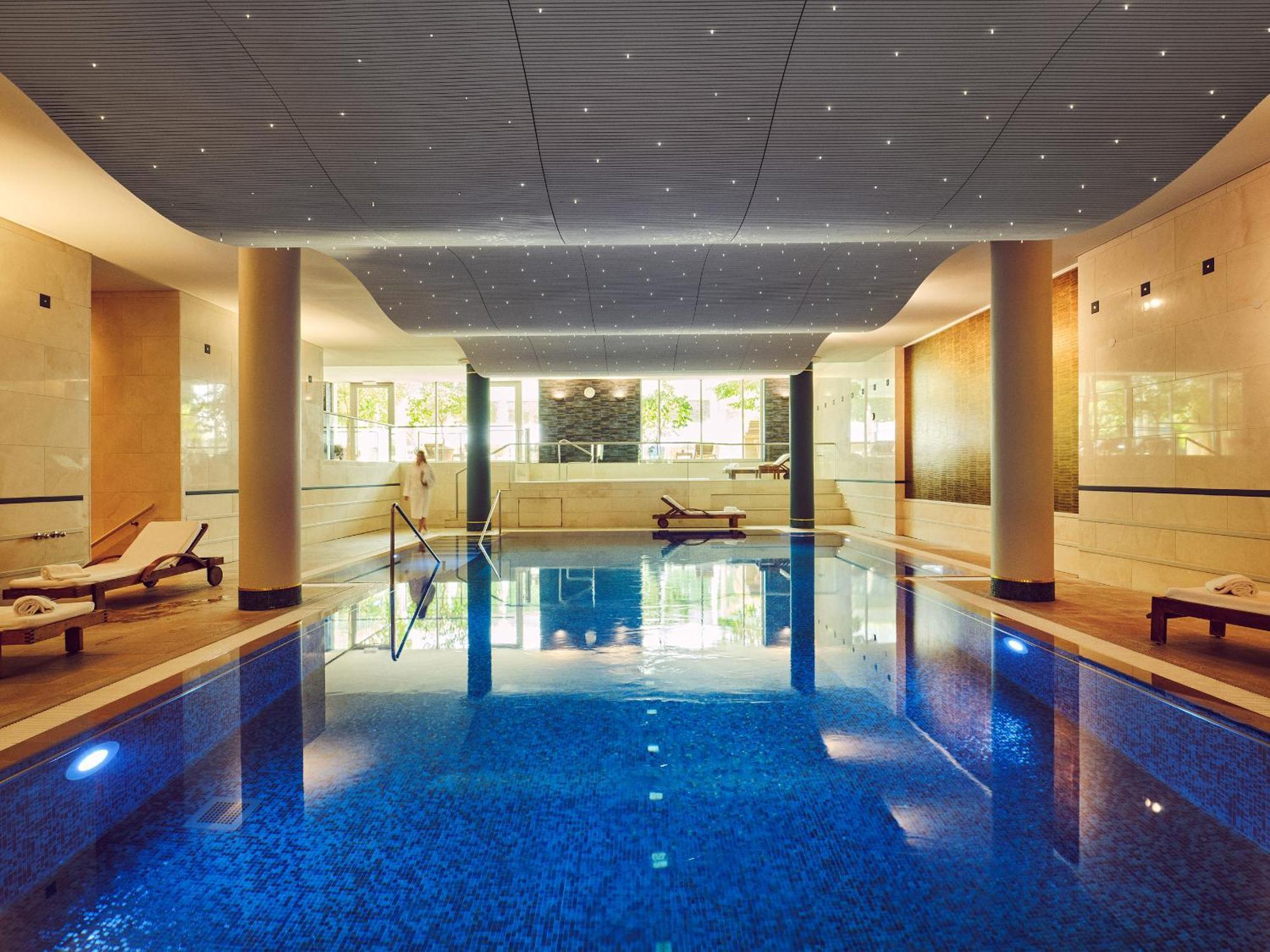 Lausanne Palace Bagian luar foto The spa at the Hotel de la Paix